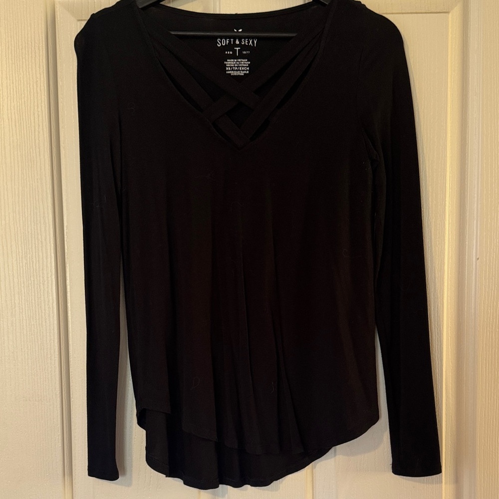American Eagle Outfitters Black Long Sleeve Top